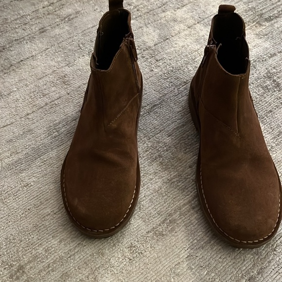 *LIKE NEW* Zara Youth Suede Leather Ankle Boots Size: EU 37 / US 5 Unisex - Picture 2 of 8